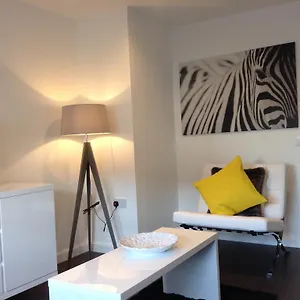 Mode - Urquhart Court Apartment Aberdeen